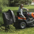 Trator Corta Relva Husqvarna TC220T - Trator Corta Relva Husqvarna TC220T