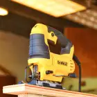 Serra de Recortes 650W DeWALT DWE349-QS - Serra de Recortes 650W DeWALT DWE349-QS