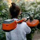 Motosierra a batería Husqvarna 240i (Kit) - Motosierra a batería Husqvarna 240i (Kit)