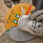 Rebarbadora STANLEY® 2.000W 230mm - Rebarbadora STANLEY® 2.000W 230mm