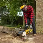 Motosserra a Bateria V20 4AH 30CM Stanley SFMCCS630M1-QW - Motosserra a Bateria V20 4AH 30CM Stanley SFMCCS630M1-QW