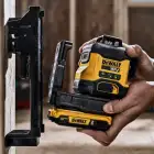 Medidor Laser Autonivelante Verde 3 Linhas 360º Dewalt - Medidor Laser Autonivelante Verde 3 Linhas 360º Dewalt