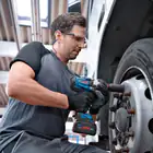 Chave de Impacto Bosch 18V-1000 + 2 Baterias 5.5 Ah + Carregador + Mala de Transporte - Chave de Impacto Bosch 18V-1000 + 2 Baterias 5.5 Ah + Carregador + Mala de Transporte