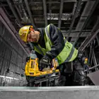 Pregadora de Betão s/escovas XR 18V 5Ah Dewalt + 2 Baterias + Carregador + Mala - Pregadora de Betão s/escovas XR 18V 5Ah Dewalt + 2 Baterias + Carregador + Mala DCN890P2-QW