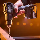 Berbequim a Bateria XR 18V McLaren x Dewalt c/ 2 Baterias e Mala de Transporte - Berbequim a Bateria XR 18V McLaren x Dewalt c/ 2 Baterias e Mala de Transporte