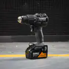 Berbequim Percussão XR 18V DeWalt x McLaren + 2 Baterias 4Ah + Mala de Transporte - Berbequim Percussão XR 18V DeWalt x McLaren + 2 Baterias 4Ah + Mala de Transporte