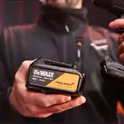 Berbequim Percussão XR 18V DeWalt x McLaren + 2 Baterias 4Ah + Mala de Transporte - Berbequim Percussão XR 18V DeWalt x McLaren + 2 Baterias 4Ah + Mala de Transporte