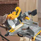 Serra de Esquadria Telescópica Dewalt 1675W - Serra de Esquadria Telescópica Dewalt 1675W