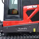 Mini Giratória Donker´s DK18-2 Premium c/ Cabine, 2 Velocidades, Joysticks e Motor Kubota 14 HP - Mini Giratória Donker´s DK18-2 Premium