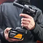 Chave de Impacto XR 18V DeWalt x McLaren + 2 Baterias 5Ah + Carregador + Mala TSTAK - Chave de Impacto XR 18V DeWalt x McLaren + 2 Baterias 5Ah + Carregador + Mala TSTAK