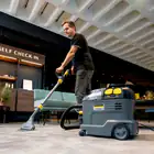 Lavadora de Estofos 1200W Karcher PUZZI 8/1 ADV - Lavadora de Estofos 1200W Karcher PUZZI 8/1 ADV