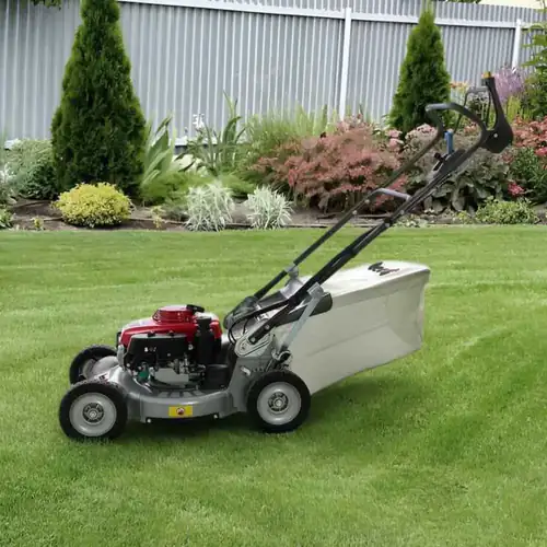 Cortacésped profesional KAAZ LM 5360 HXA-HST PRO con motor Honda GXV 160.
