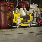 Pistola de Lubrificação a Bateria Dewalt XR 18 V 400 Ml  DCGG571M1-QW 