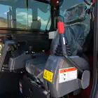 Miniexcavadora Donker DK25C con cabina, joysticks, aire acondicionado y motor Kubota de 25 CV.